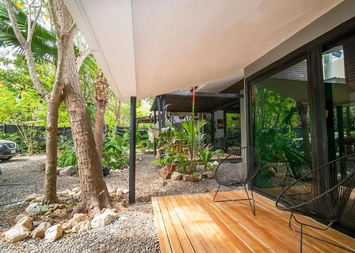 Avellanas Villa *